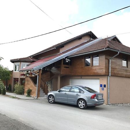 Apartments San - With Pool; Rakovica Eksteriør bilde